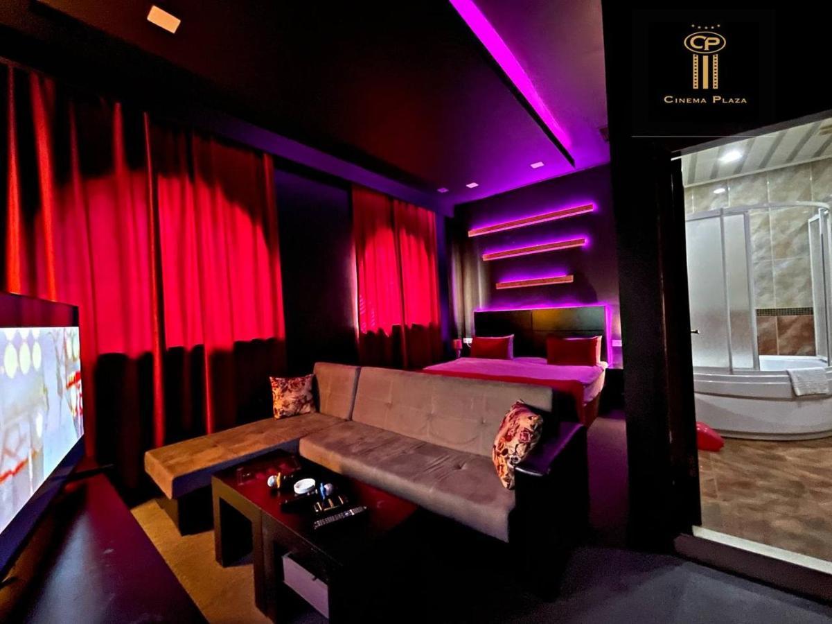 Cinema Plaza Hotel 巴库 外观 照片