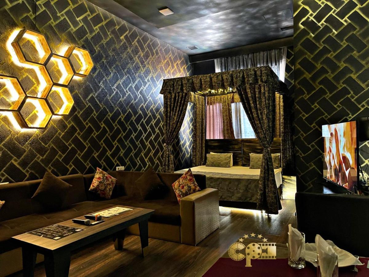 Cinema Plaza Hotel 巴库 外观 照片